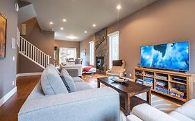 Aspen Lodge By Revelstoke Vacations